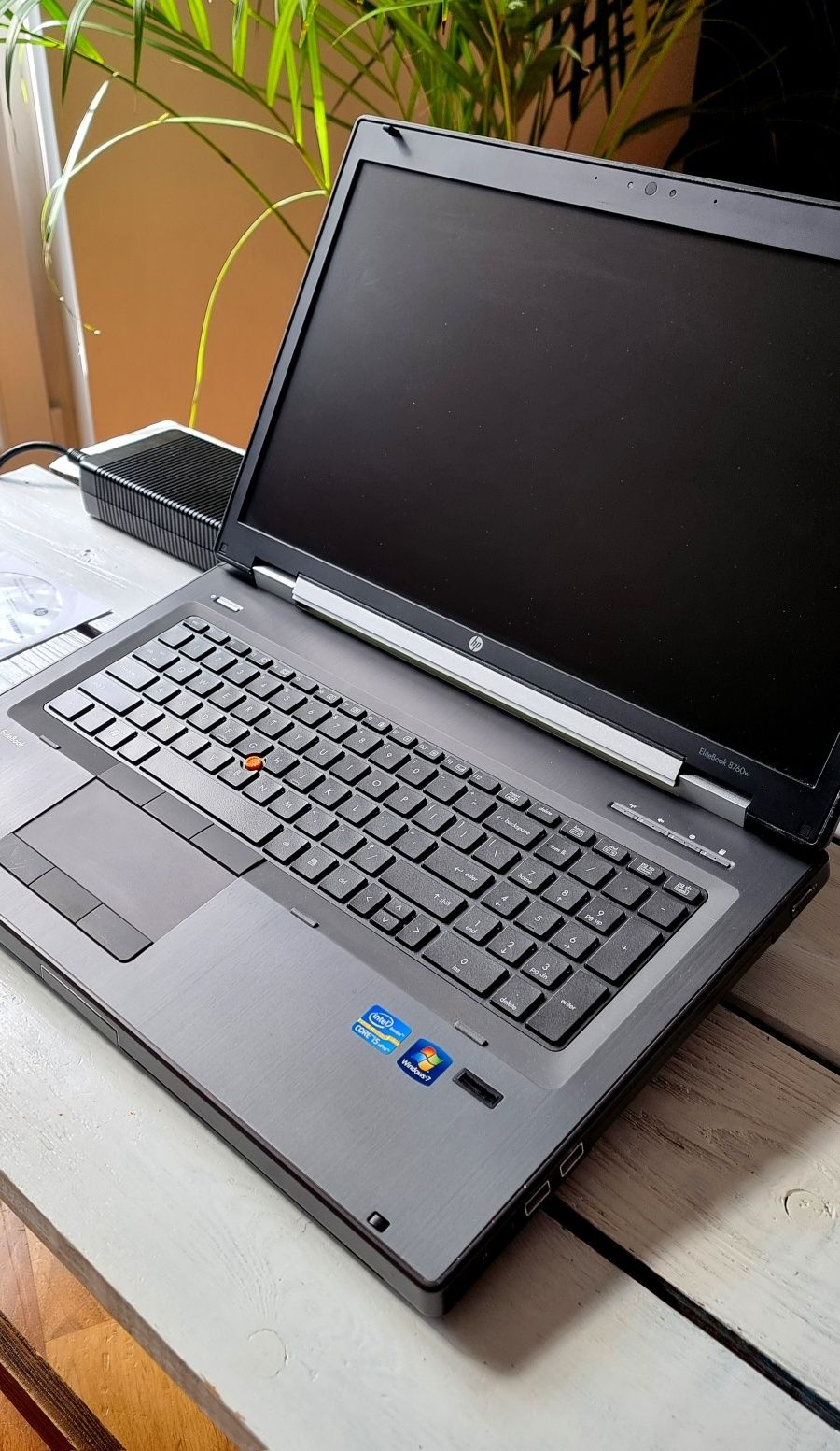 Profesjonalna stacja robocza  17' HP Elite Book Workstation - jak nowa