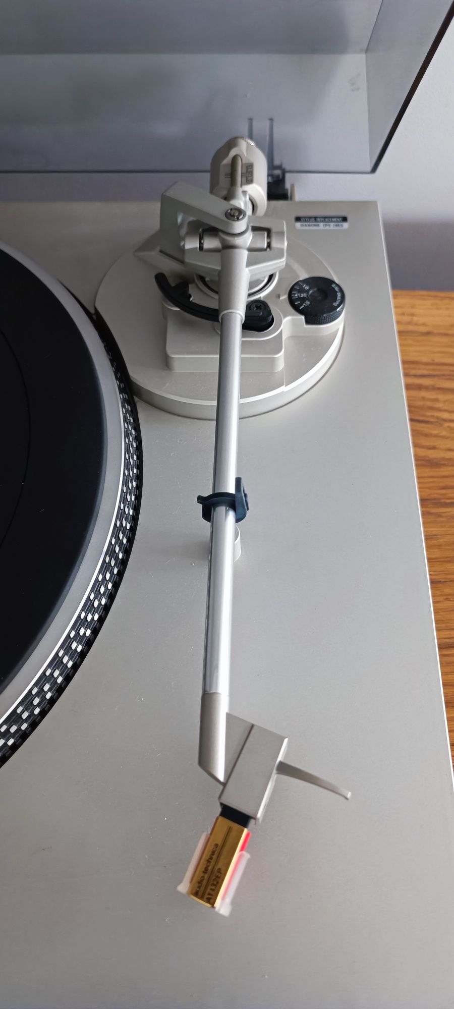Gramofon Technics sl-d30