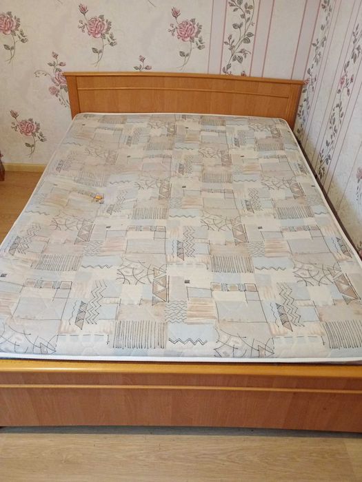 Безкоштовно віддам матрас