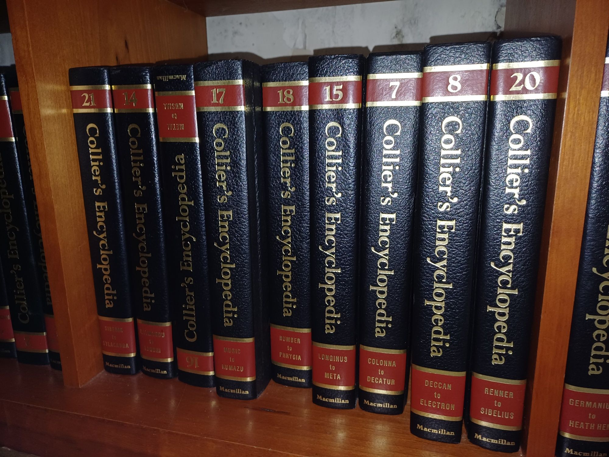 Colliers Encyclopedia completa