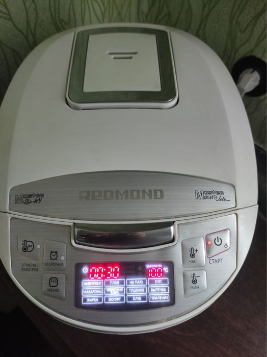 Мультиварка Redmond RMC-FM4521