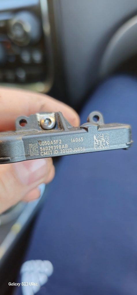 Czujniki cisnienia tpms durango wk2 dodge jeep chrysler