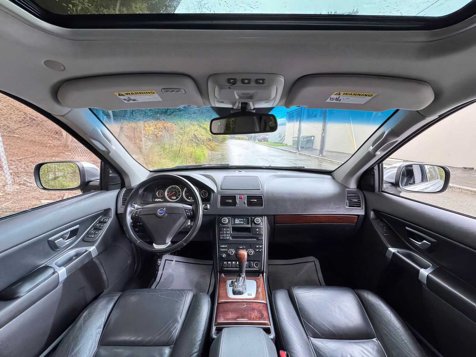 Volvo XC90      2014