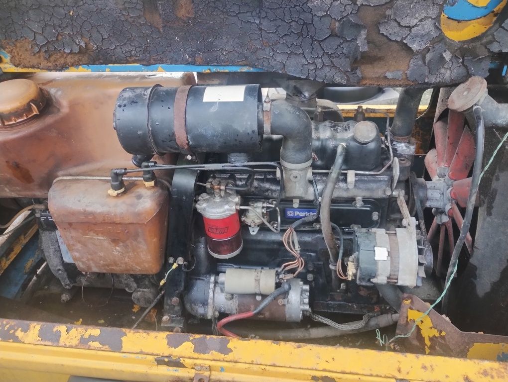 Kompresor spalinowy łopatkowy 2800l/min do piaskowania. Perkins