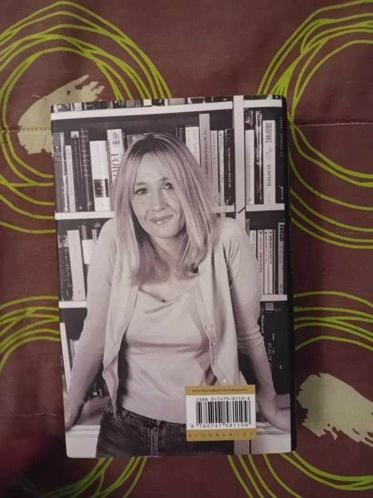 Livro Harry Potter and the deathly hallows