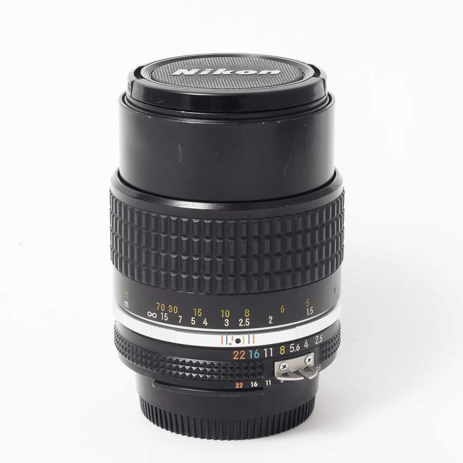 Об'єктив Nikon 105mm f/2.5 Nikkor Ai-s
