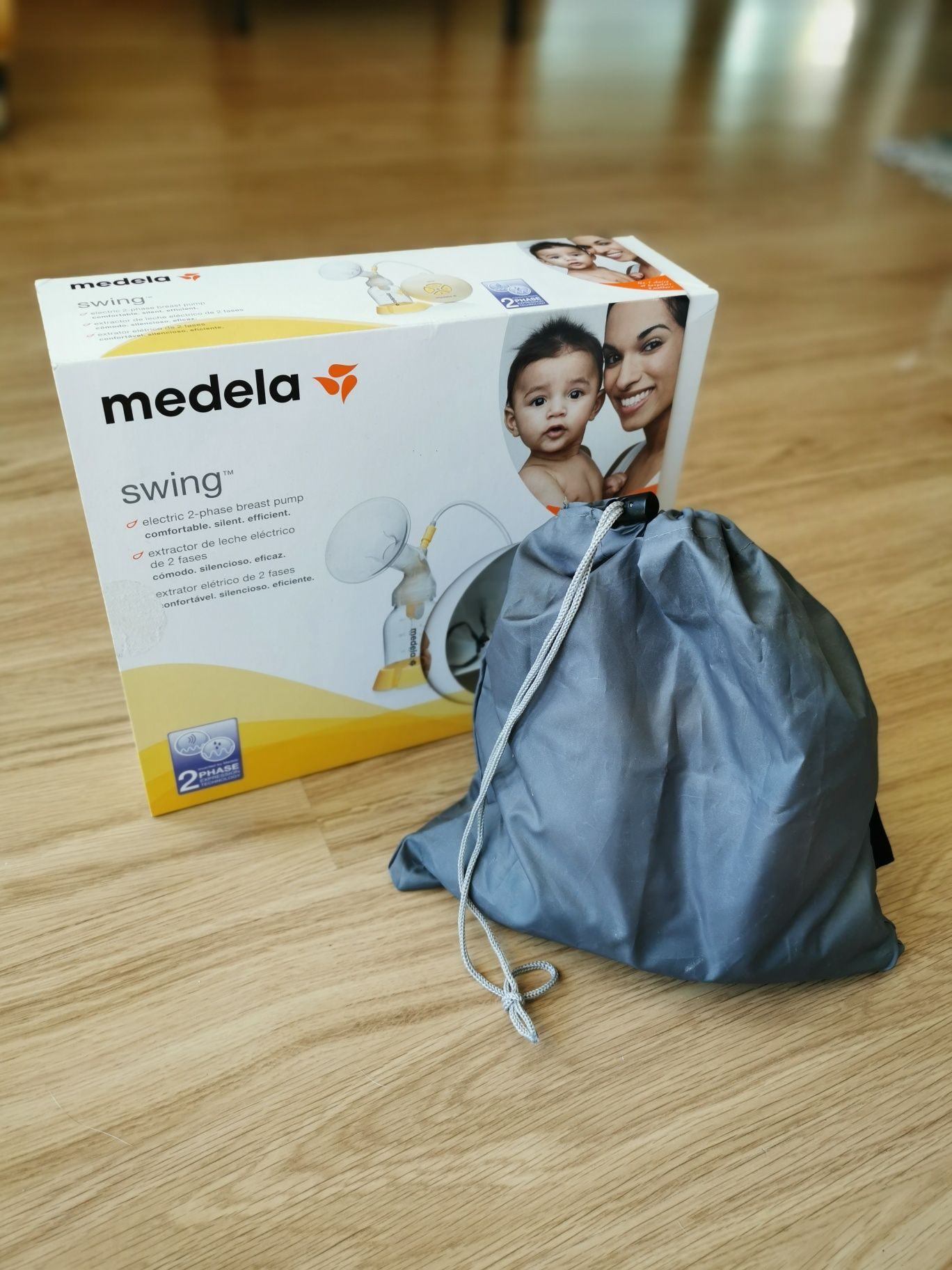 Bomba de amamentação Medela Swing + kit armazenamento