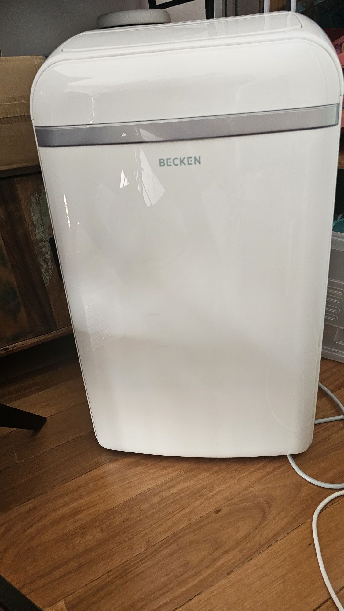 Ar condicionado Portátil Becken 12000BTU