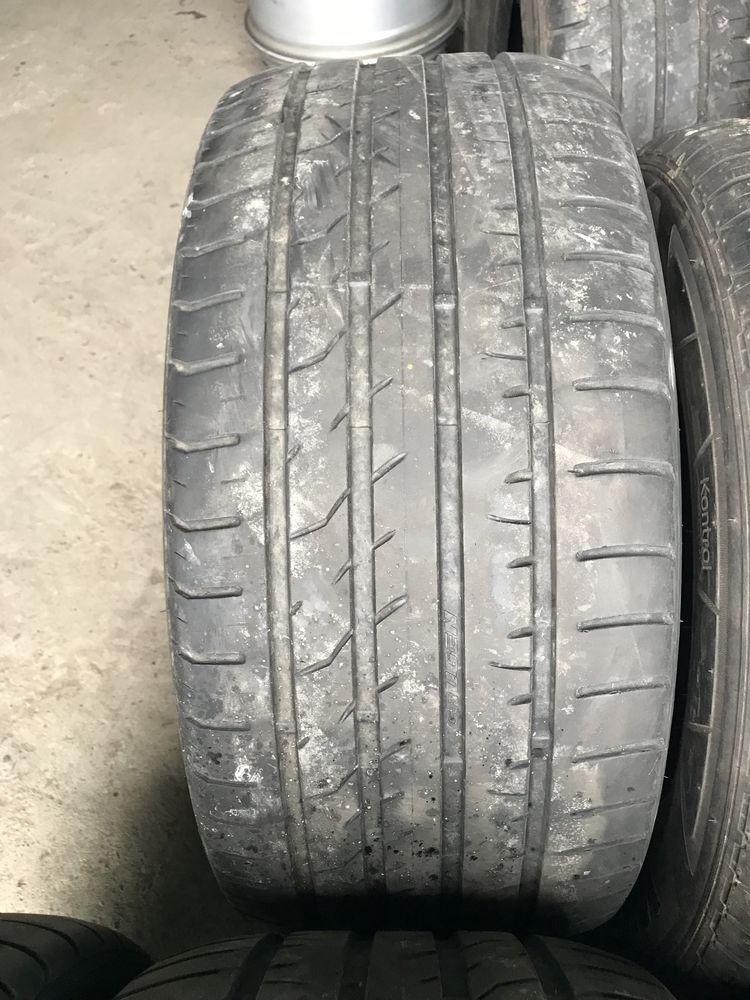 275/40/20. Кумхо
