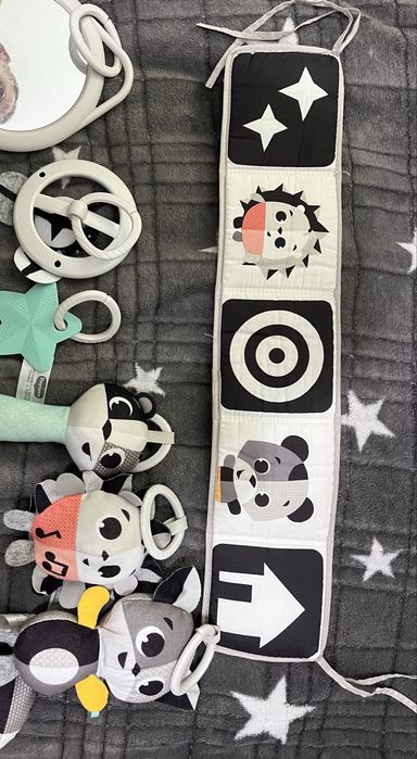 Розвиваючий килимок з дугами Tiny Love Нічна галявина