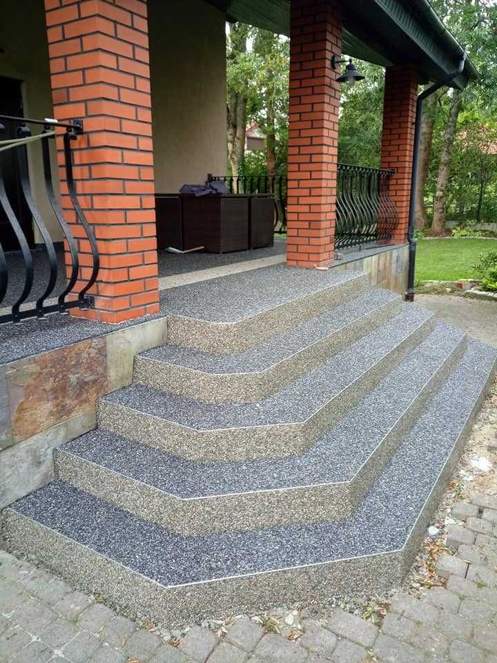 Kamienny dywan - Renowacja betonowych schodów zewnętrznych i tarasów.
