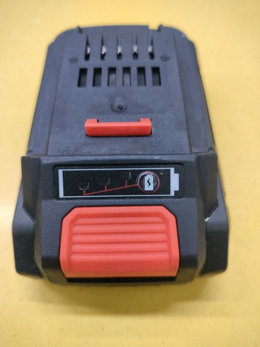 Акумулятор з зарядним пристроєм Дніпро М.