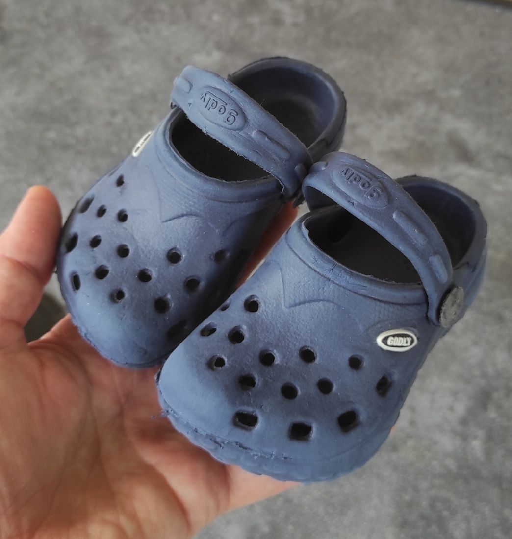 Adidas r.19, 3 pary butów dla dziecka
