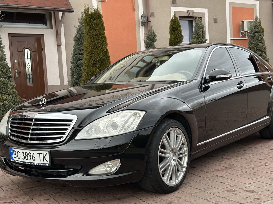 Mercedes S-class W221
