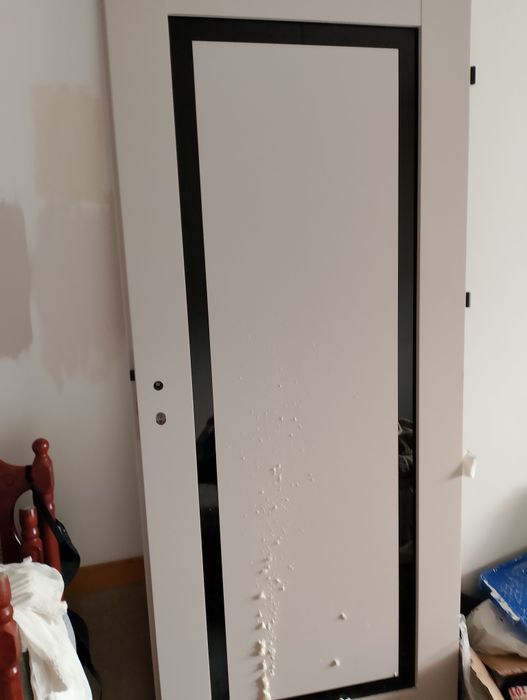 Drzwi nowe, uszkodzone, kaszmir