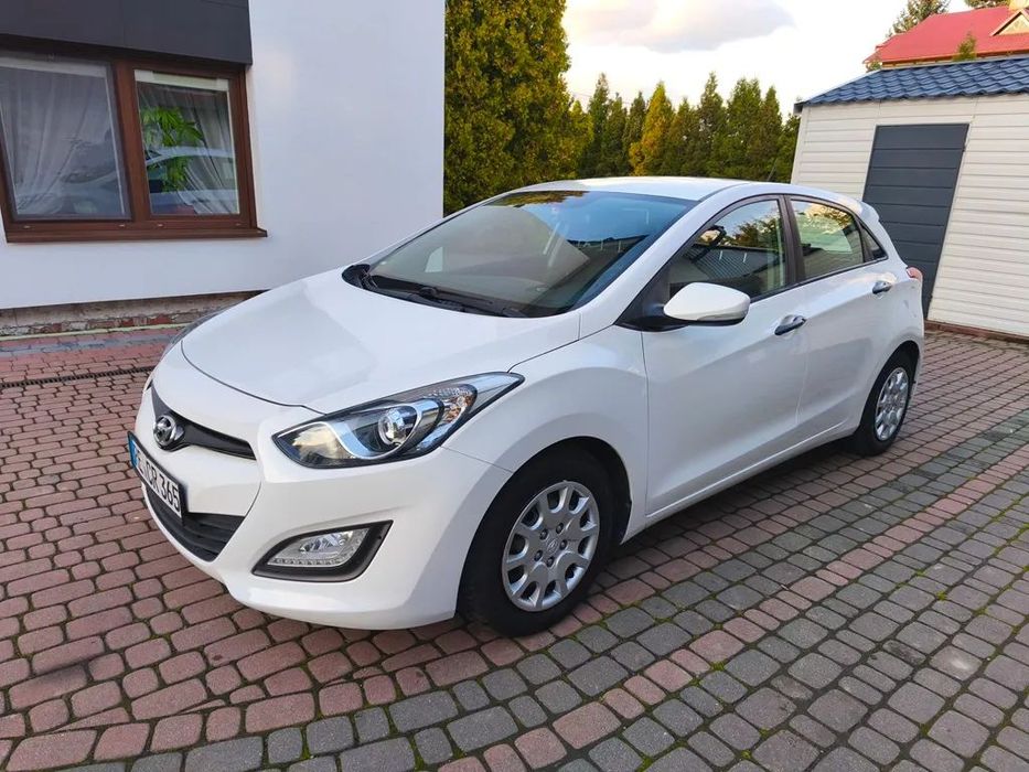 Hyundai I30 1.5-99KM 2013r 131tys Navi Kamera PDC Bluetooth Zadbany z Niemiec !