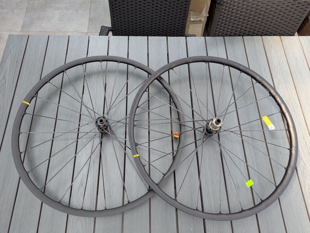 Kpl. Mavic Allroad SL 28" | CL | 12x100/142mm | 24H | 1593g