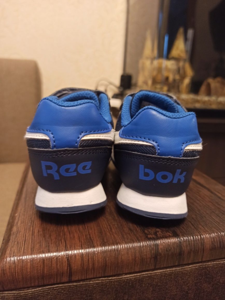 Оригінал REEBOK  кросівки для хлопчика, 26 розмір, устілка 17 см