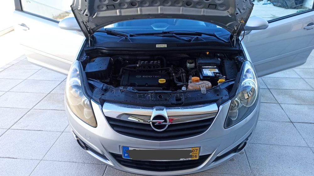 Opel Corsa D - com GPL