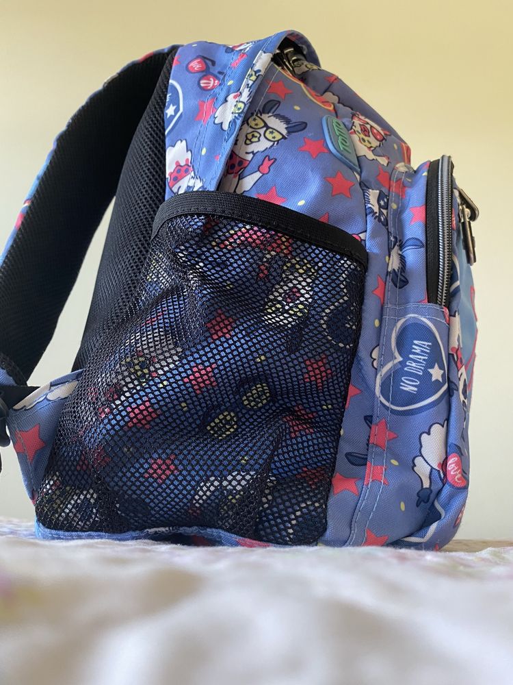 Mochila escolar NOVA