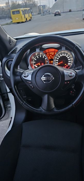 Продам авто Nissan Juke 2013