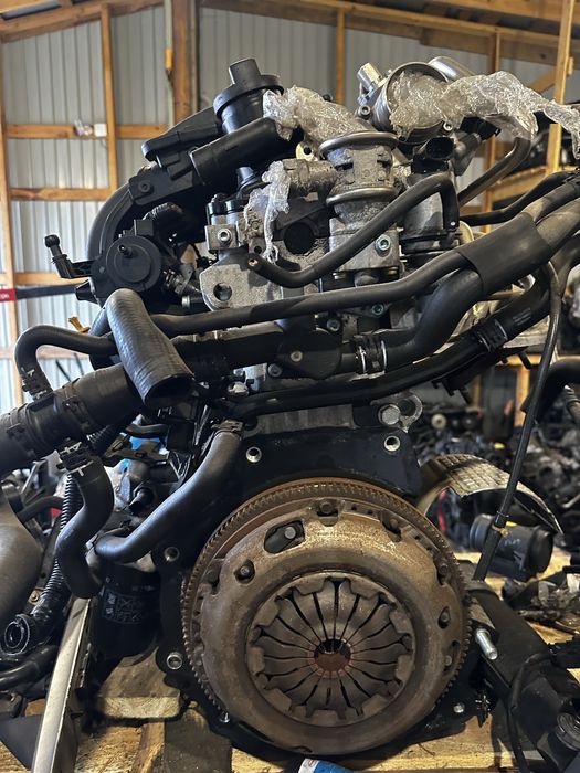 Двигун Volkswagen/audi 1.6 102л.с BGU 8V