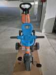 Triciclo para criança com protecção