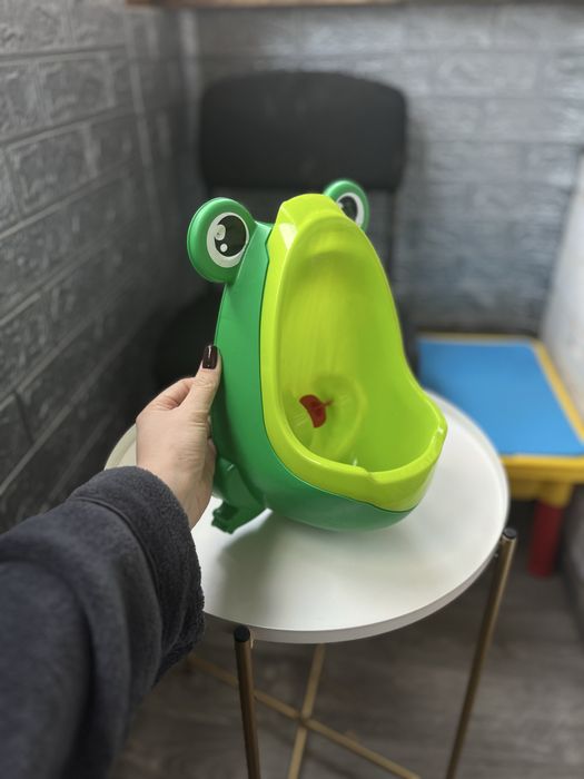 Писсуар и ступенька для малыша