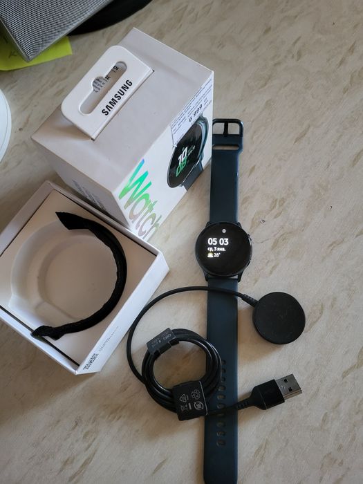 Продам смарт часы Samsung galaxy watch active