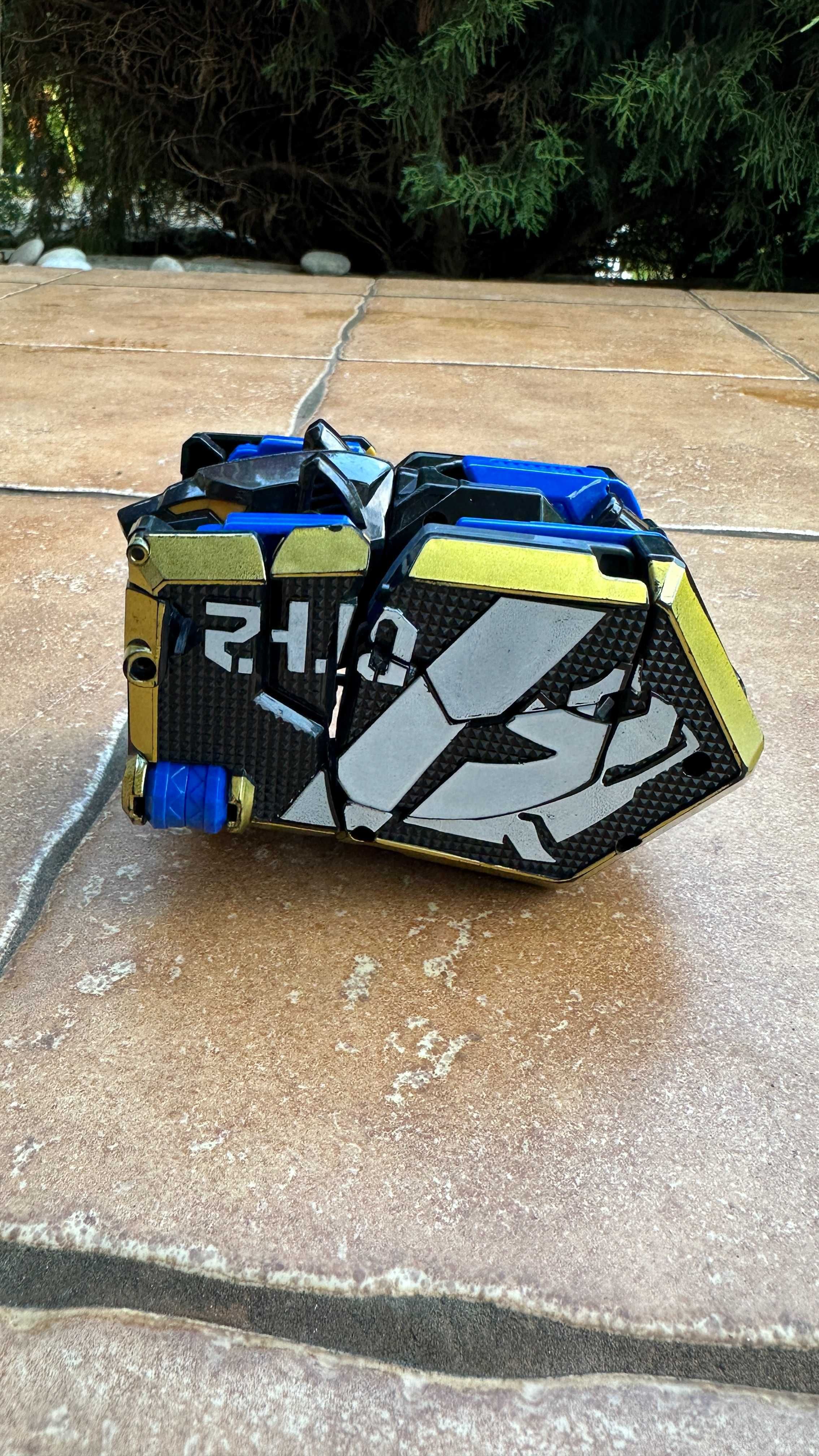 Pantera, robot transformacyjny