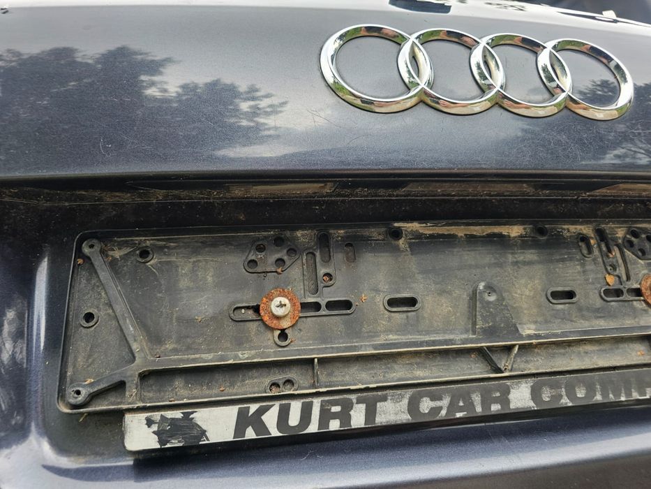 Klapa bagażnika tył tylna Audi A6 C6 Kombi Avant LZ7Q Led