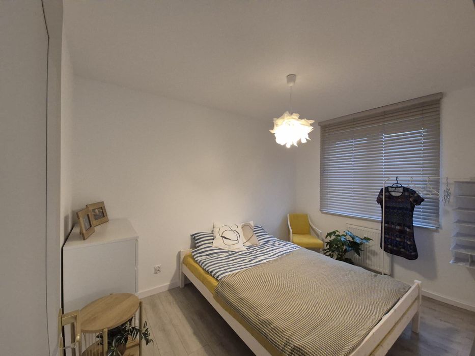 Nowe, wysoki standard, osobna kuchnia, 48m2, b. duży taras