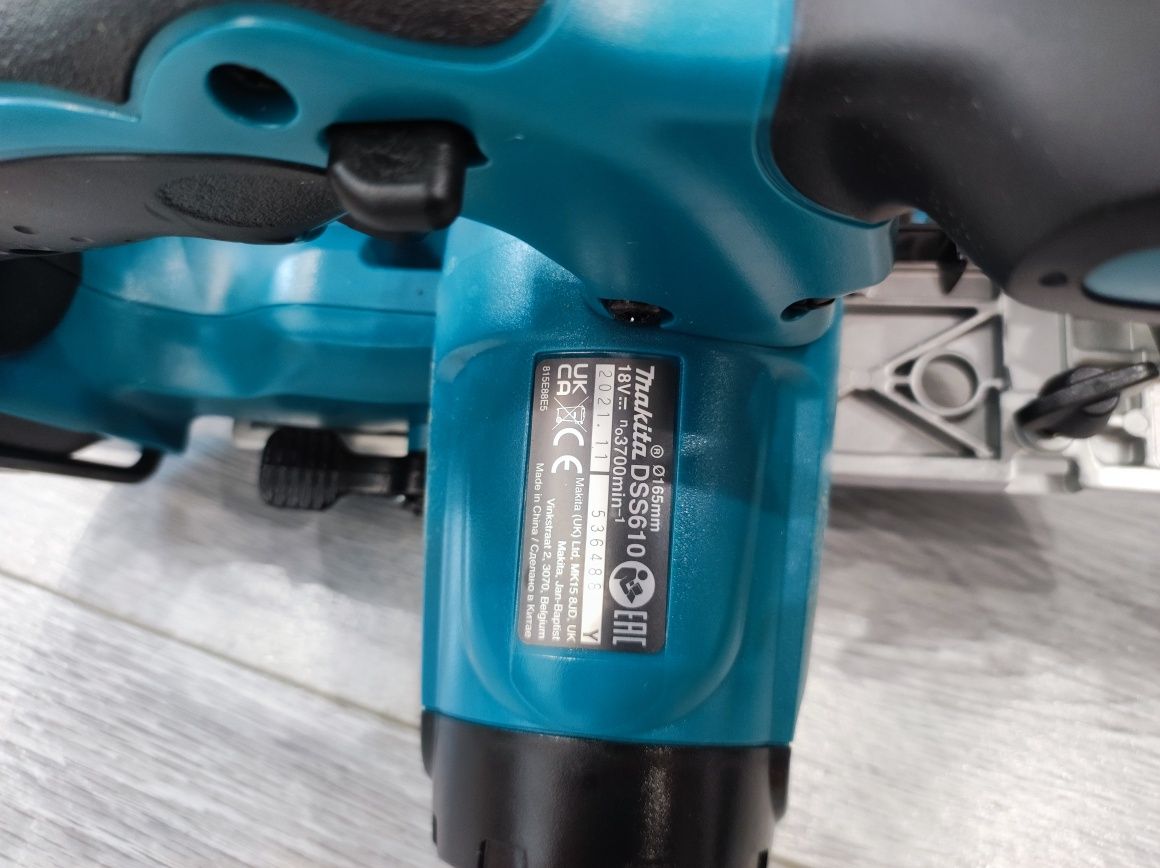 Makita DLX6038T Combokit (6 машинок в сумці)