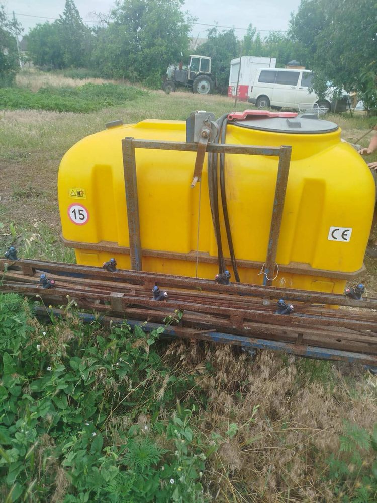 Обприскувач навісний 800 л, Польща