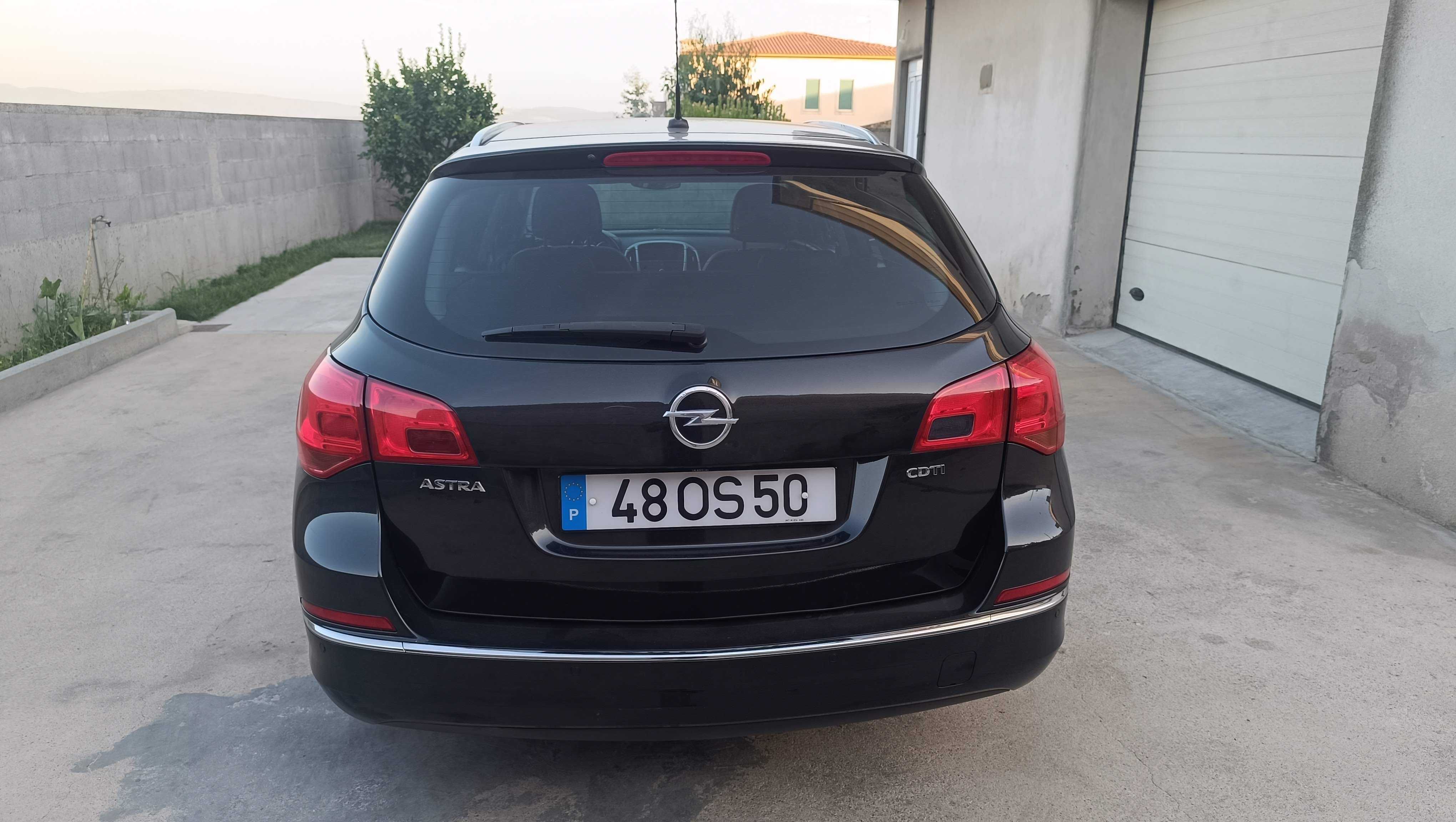 Astra J Sport Tourer 1.6 136cv