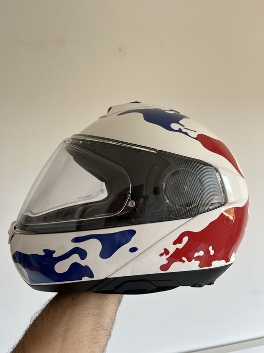 Capacete Schubert C4 c/ graficos Signature