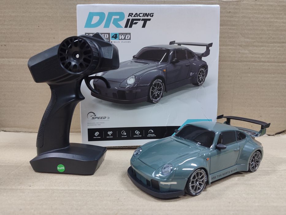 Машинка на радиоуправлении.