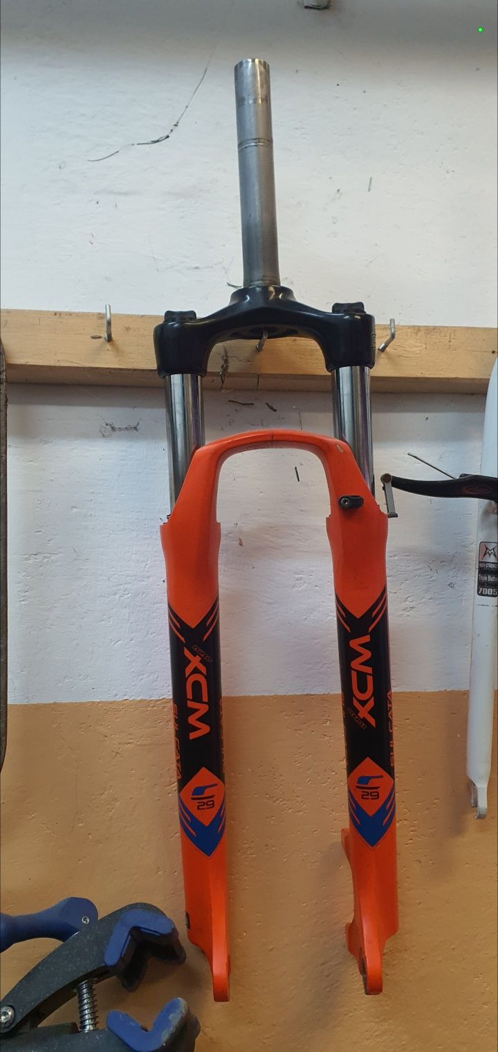 Widelec suntur xcm 29