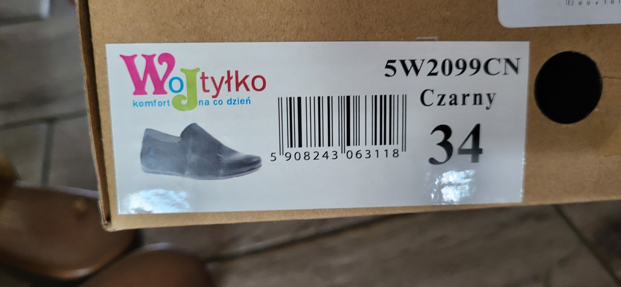 Buty chłopięce czarne