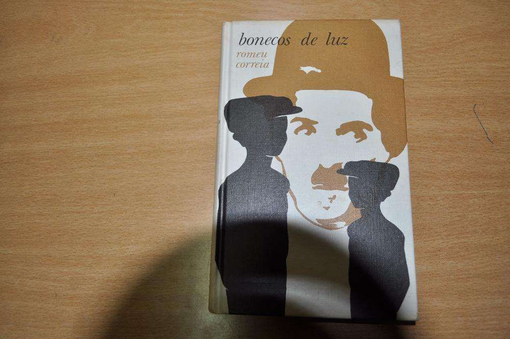 Bonecos de Luz - Romeu Correia