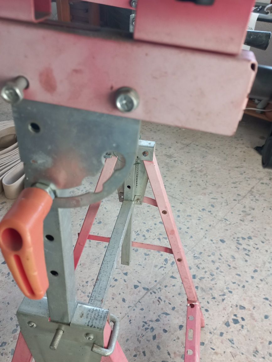 Bancada de trabalho regulável da Kinzo