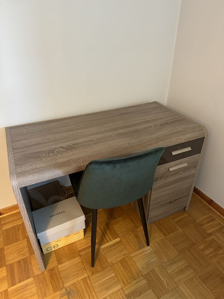 Zestaw mebli do pokoju salonu jak nowy, 6 elementów