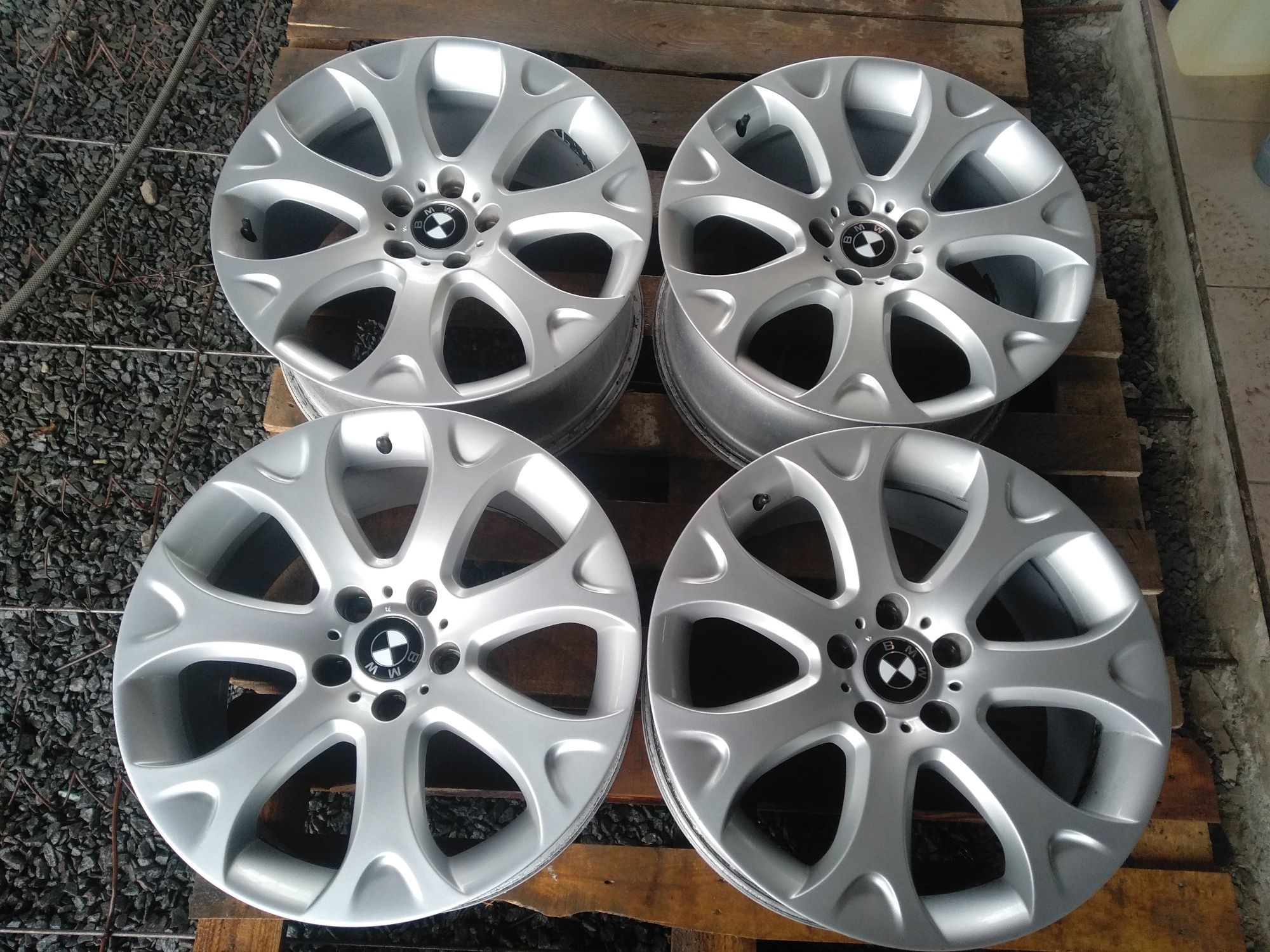 Диски 5x120  9Jx19  ET48  BMW