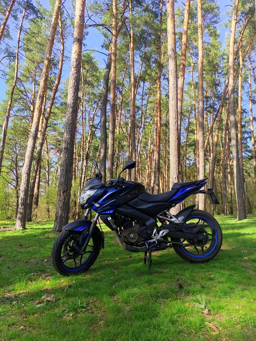 Bajaj Pulsar NS 200