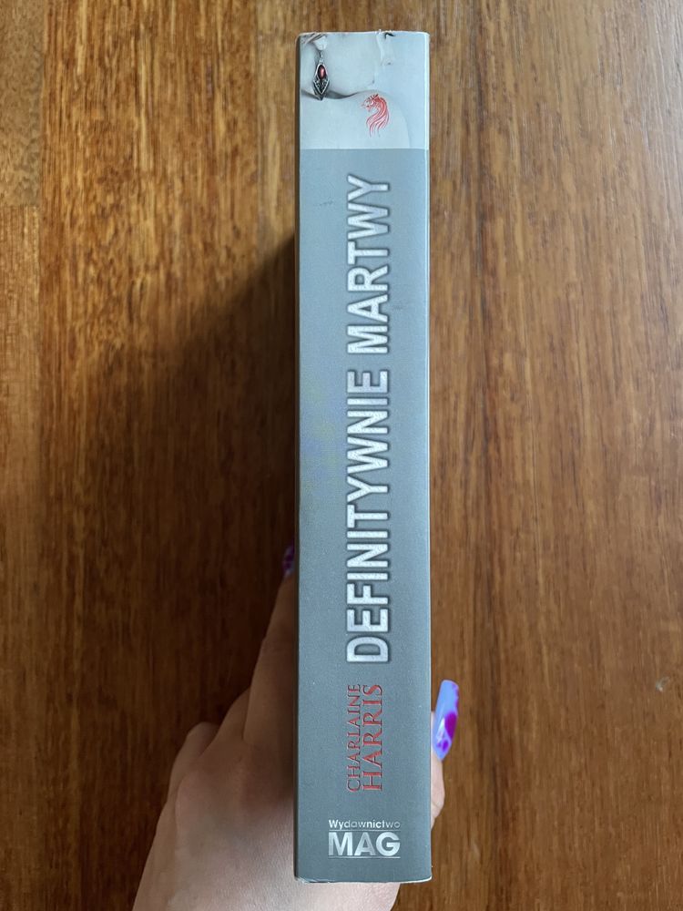 Definitywnie martwy - Charlaine Harris
