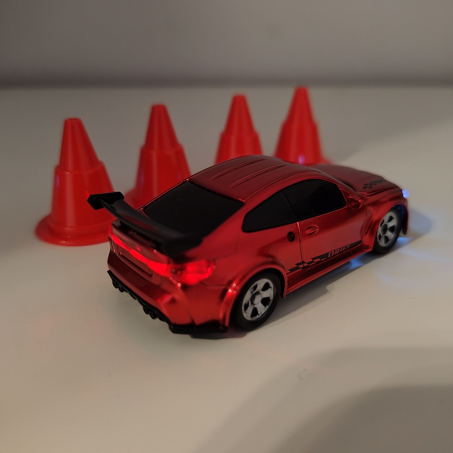 Zdalnie sterowany samochód RC 2.4ghz BMW M4 auto drift 4WD 1:64
