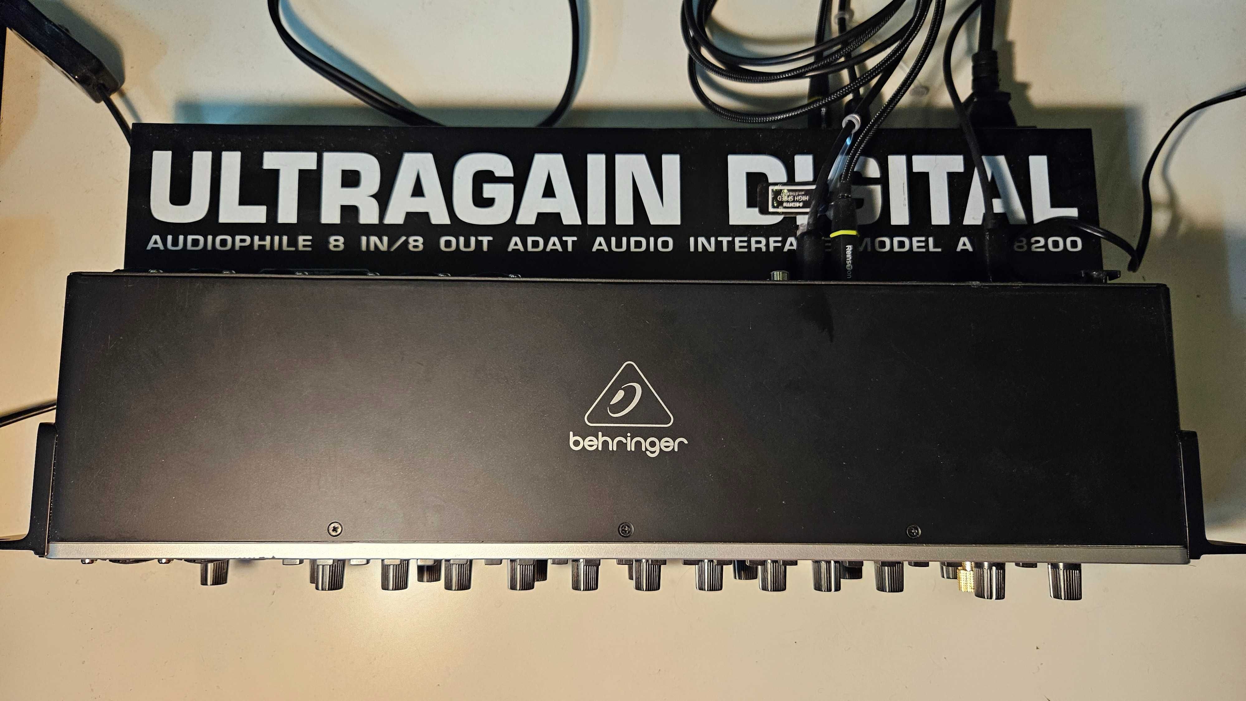 Interface Audio Behringer U-Phoria UMC1820 + ADA8200, 16 wejść