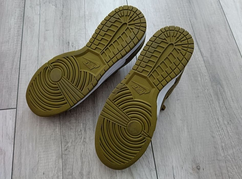 Nike Dunk Low Retro Olive 42,5