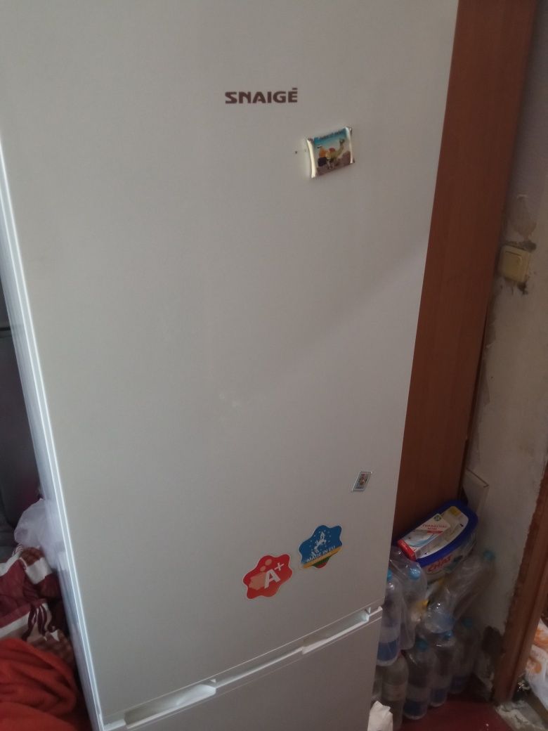 Холодильник SNAIGE RF47SM-S10021. Высота 2 метра.