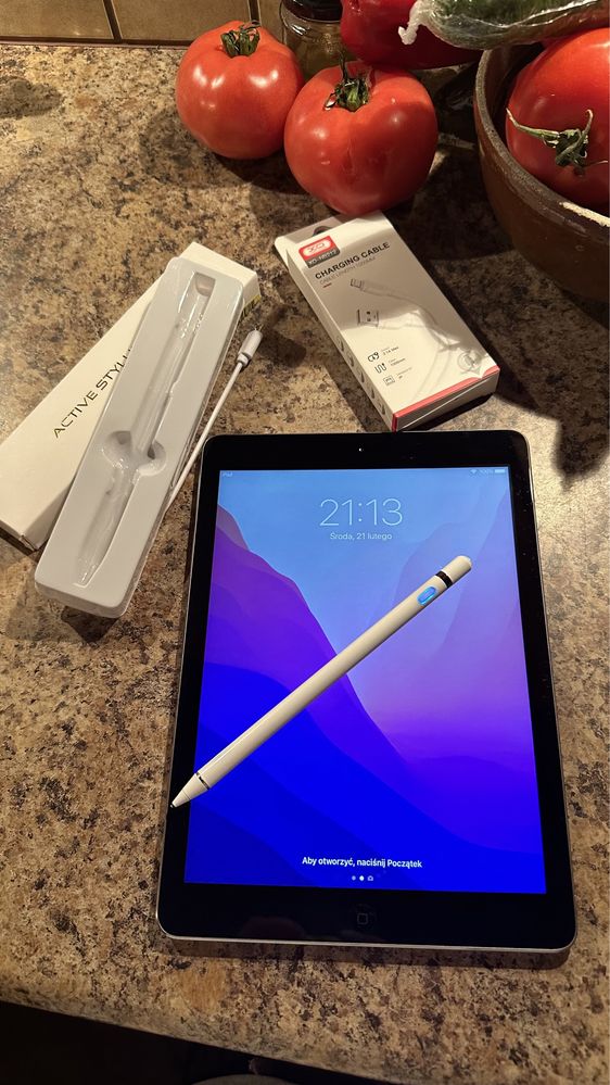 Tablet iPad Apple Retina Air - 10 cali - super stan